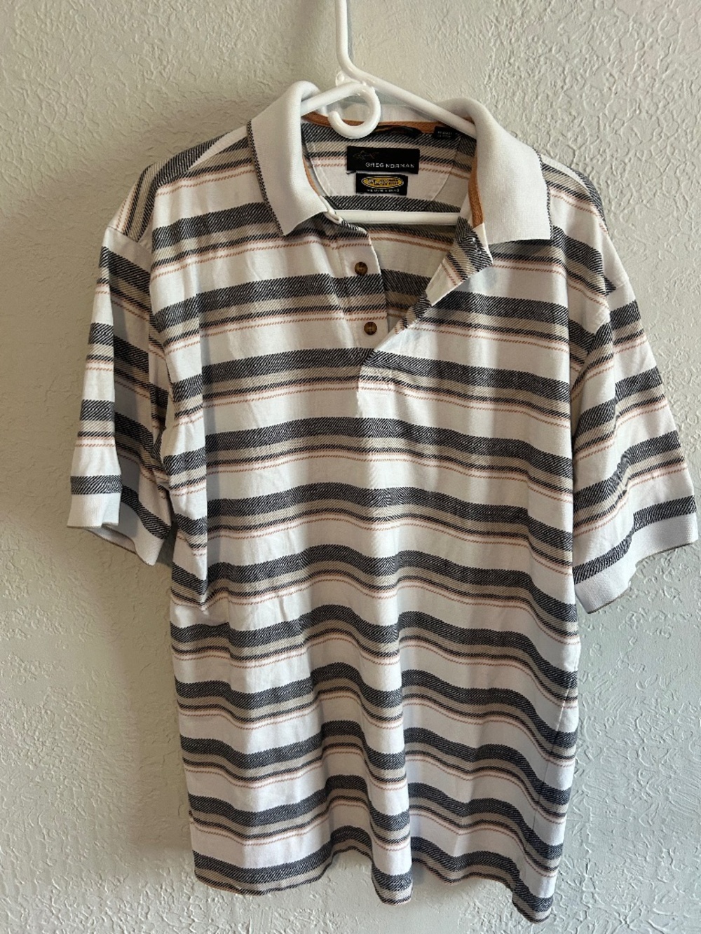 Greg‎ Norman Mens Golf Polo Shirt / Size XL / White, Black and Tan.